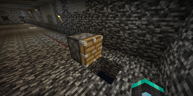 我的世界怎么卡掉基岩 Lu18玩吧